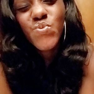 Meet your Posher, Iesha